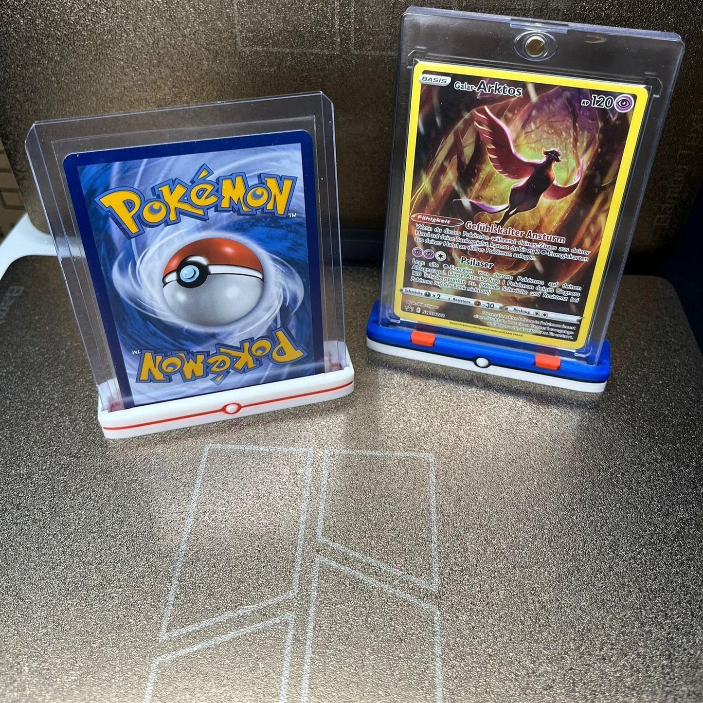 Pokeball Kartenhalter Display - 3er Set für Pokemon TCG Karten - Nextcards